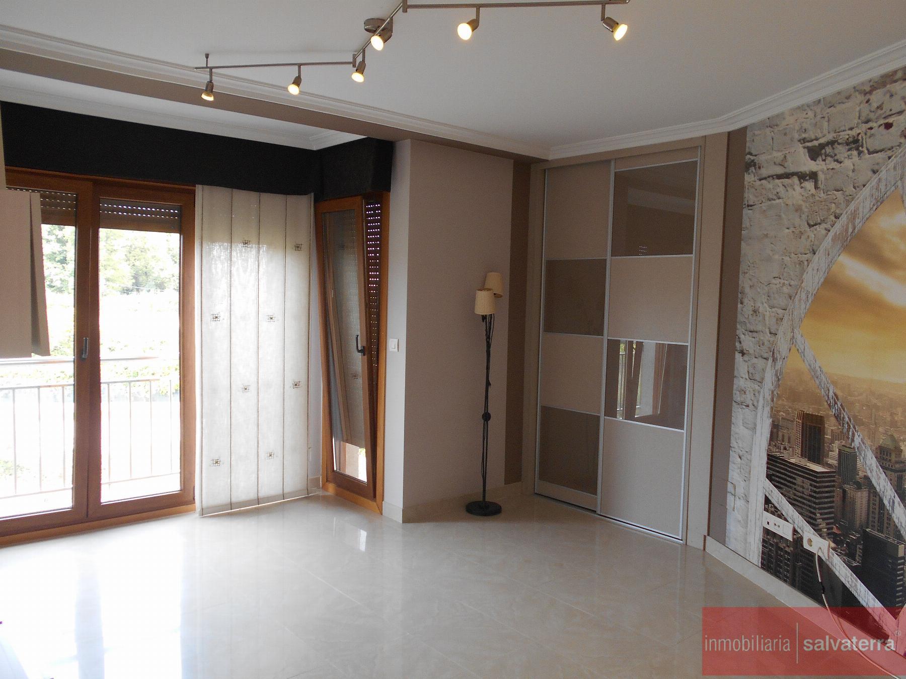 Venta de piso en Salvaterra de Miño