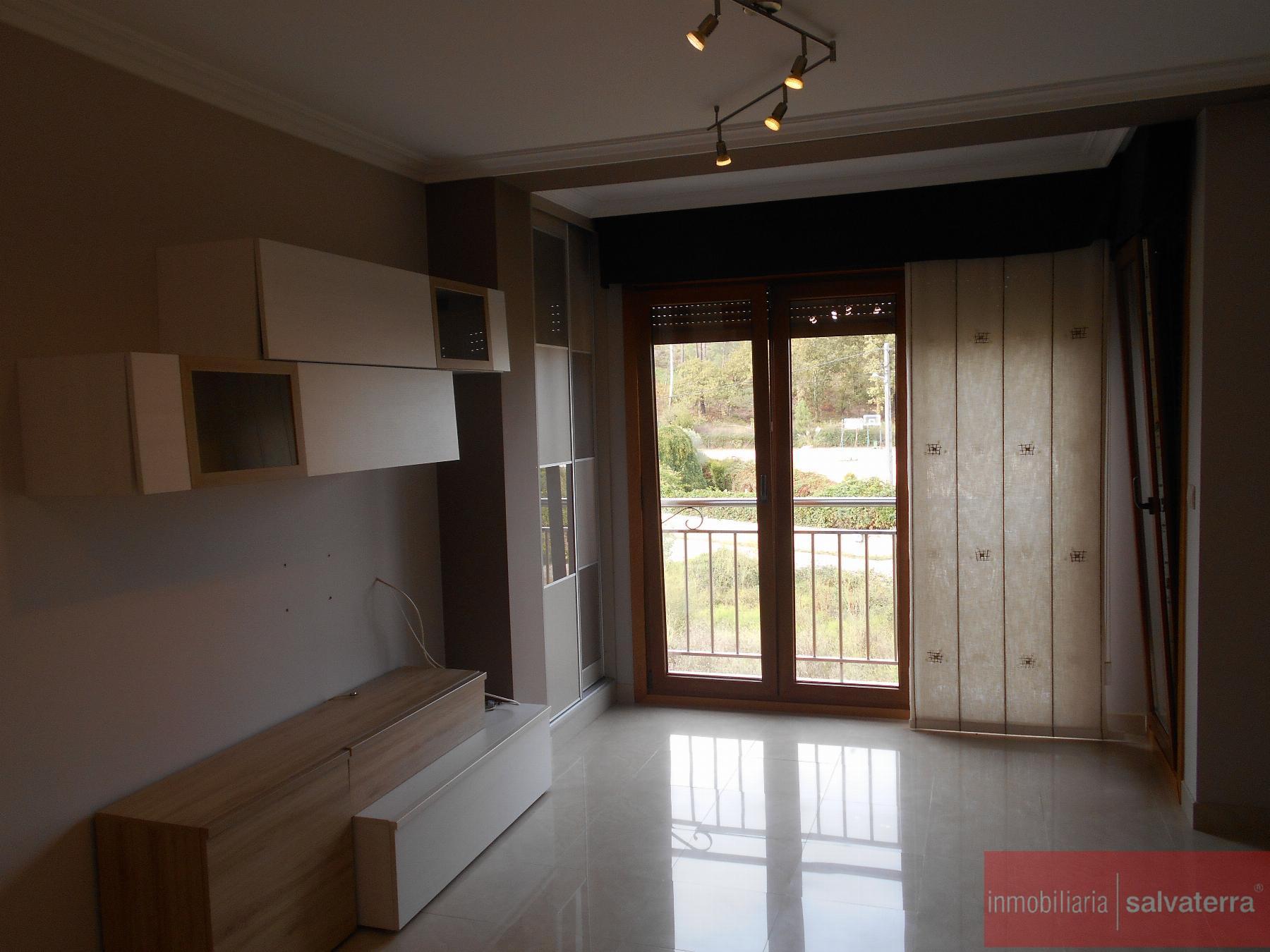 Venta de piso en Salvaterra de Miño
