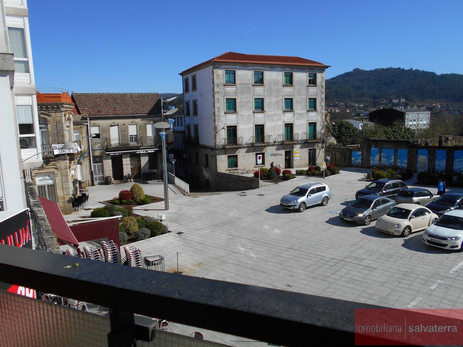 Venta de piso en Ponteareas