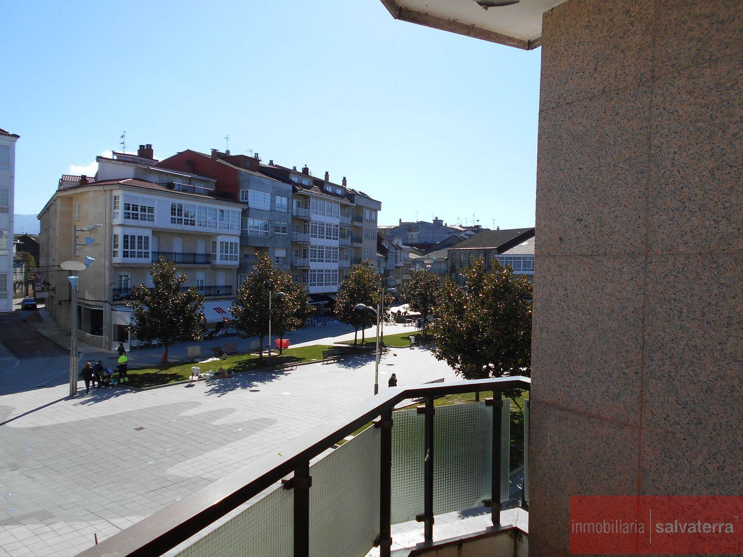 Venta de piso en Ponteareas