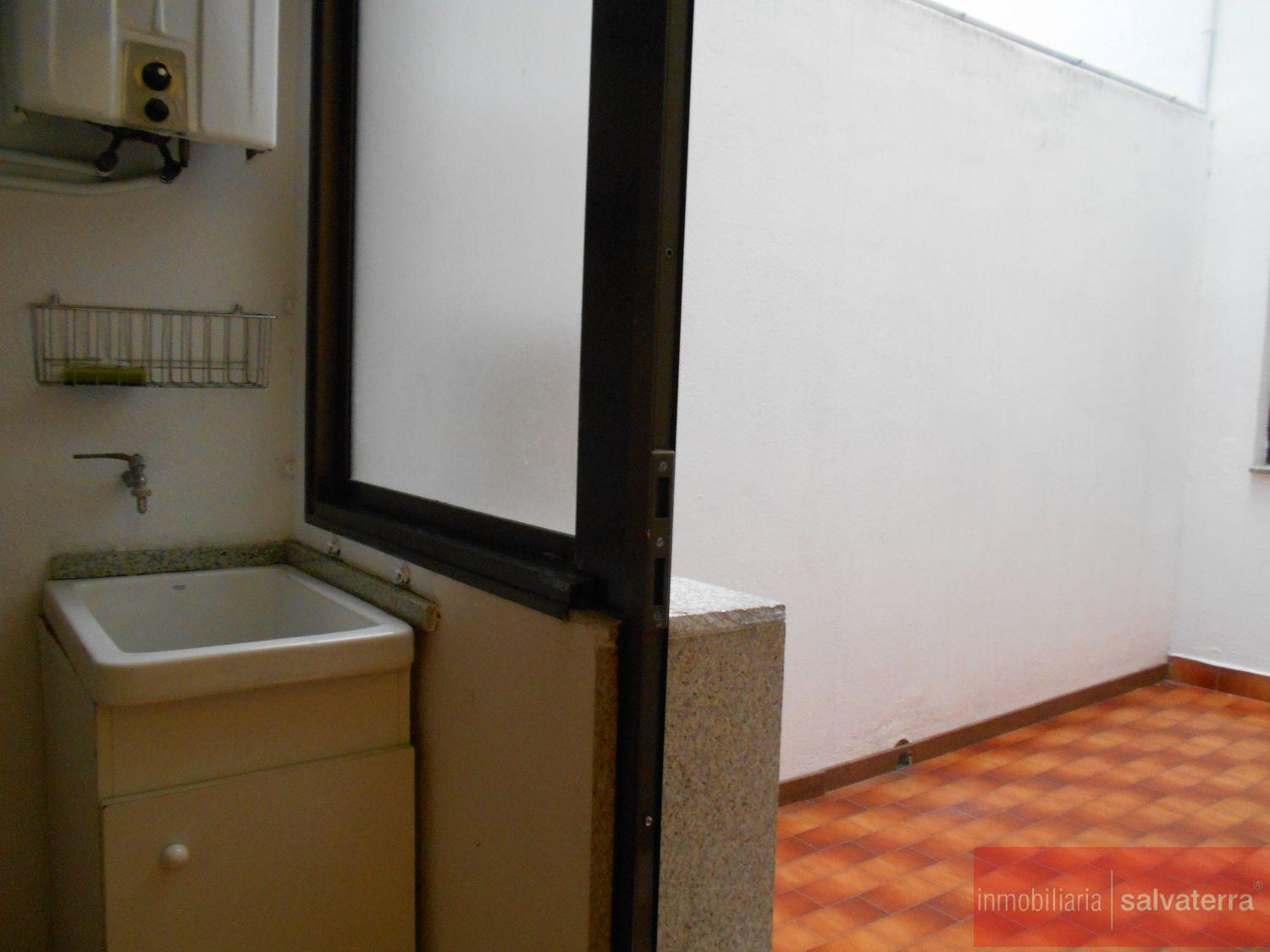 Venta de piso en Ponteareas