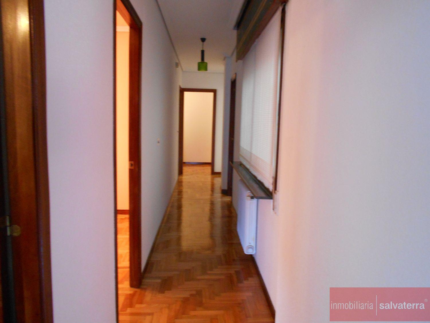 Venta de piso en Ponteareas