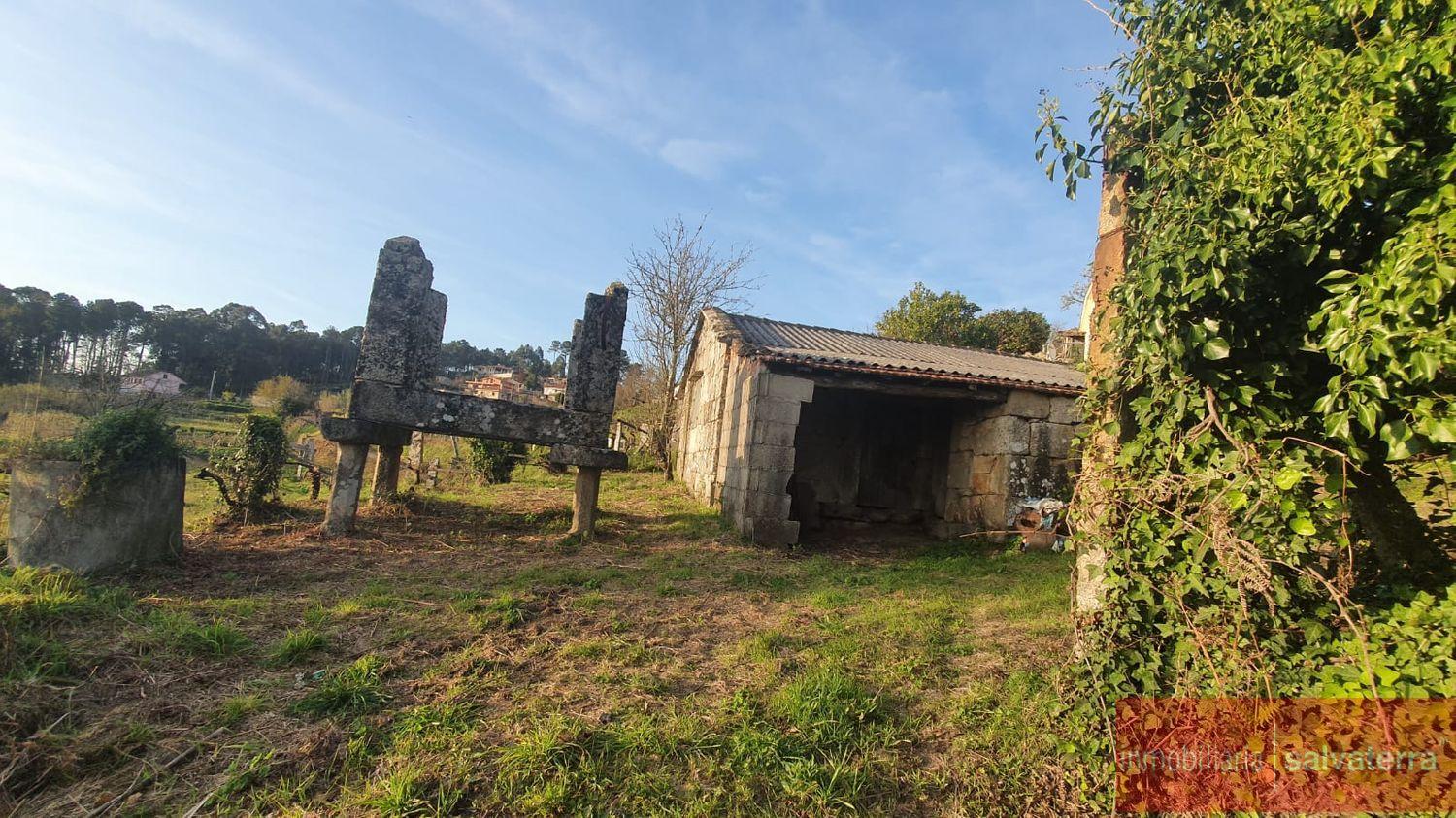Venta de finca rústica en As neves