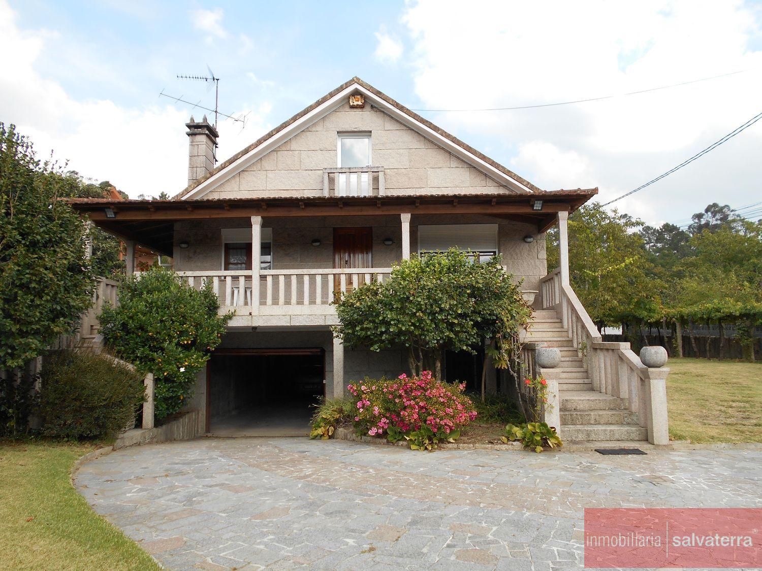 Venta de chalet en Ponteareas