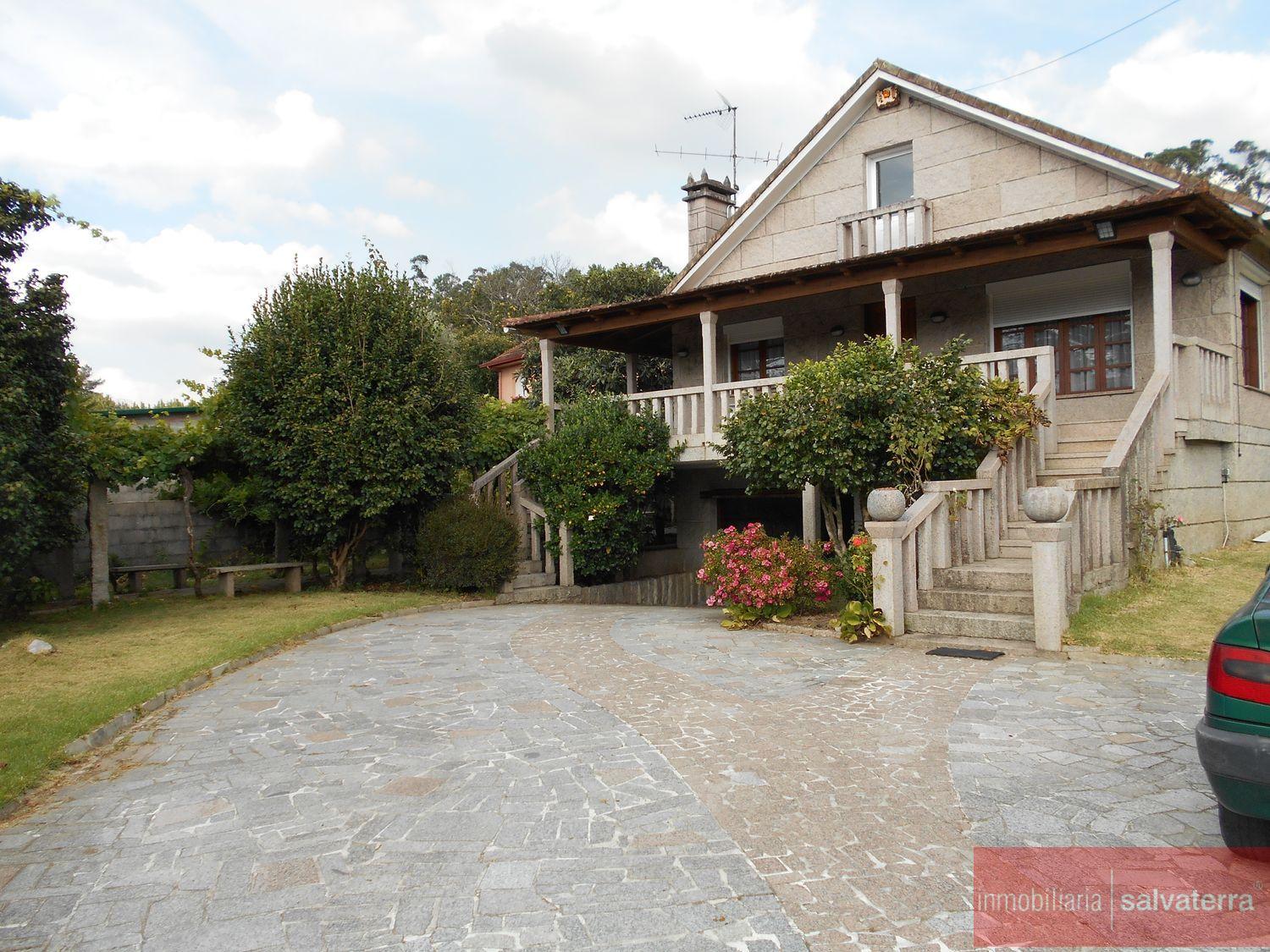 For sale of chalet in Ponteareas