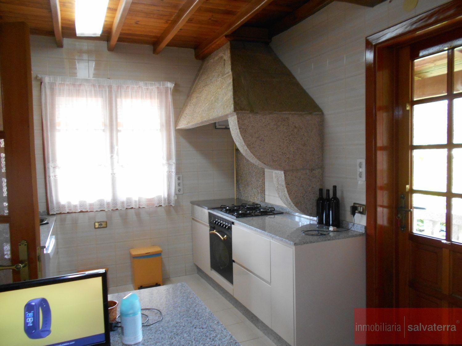 For sale of chalet in Ponteareas
