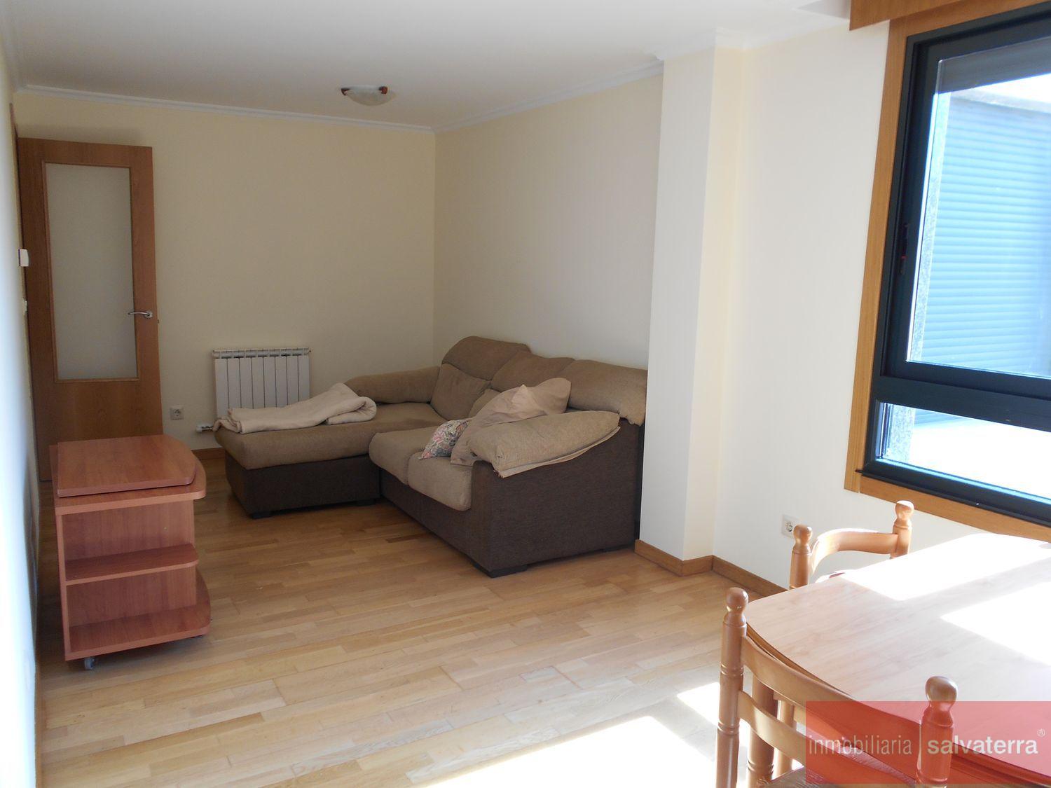For sale of flat in Salvaterra de Miño