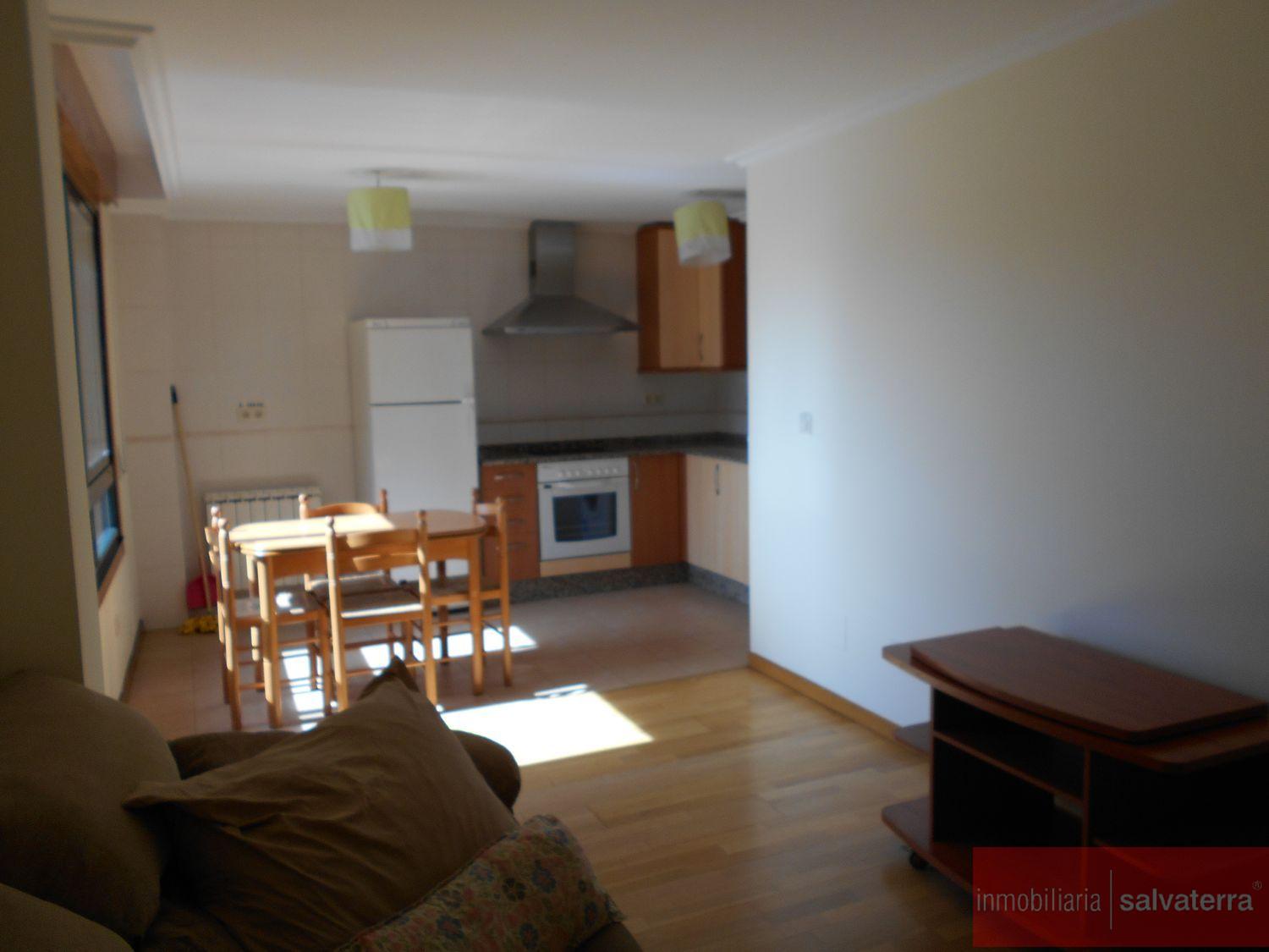 For sale of flat in Salvaterra de Miño