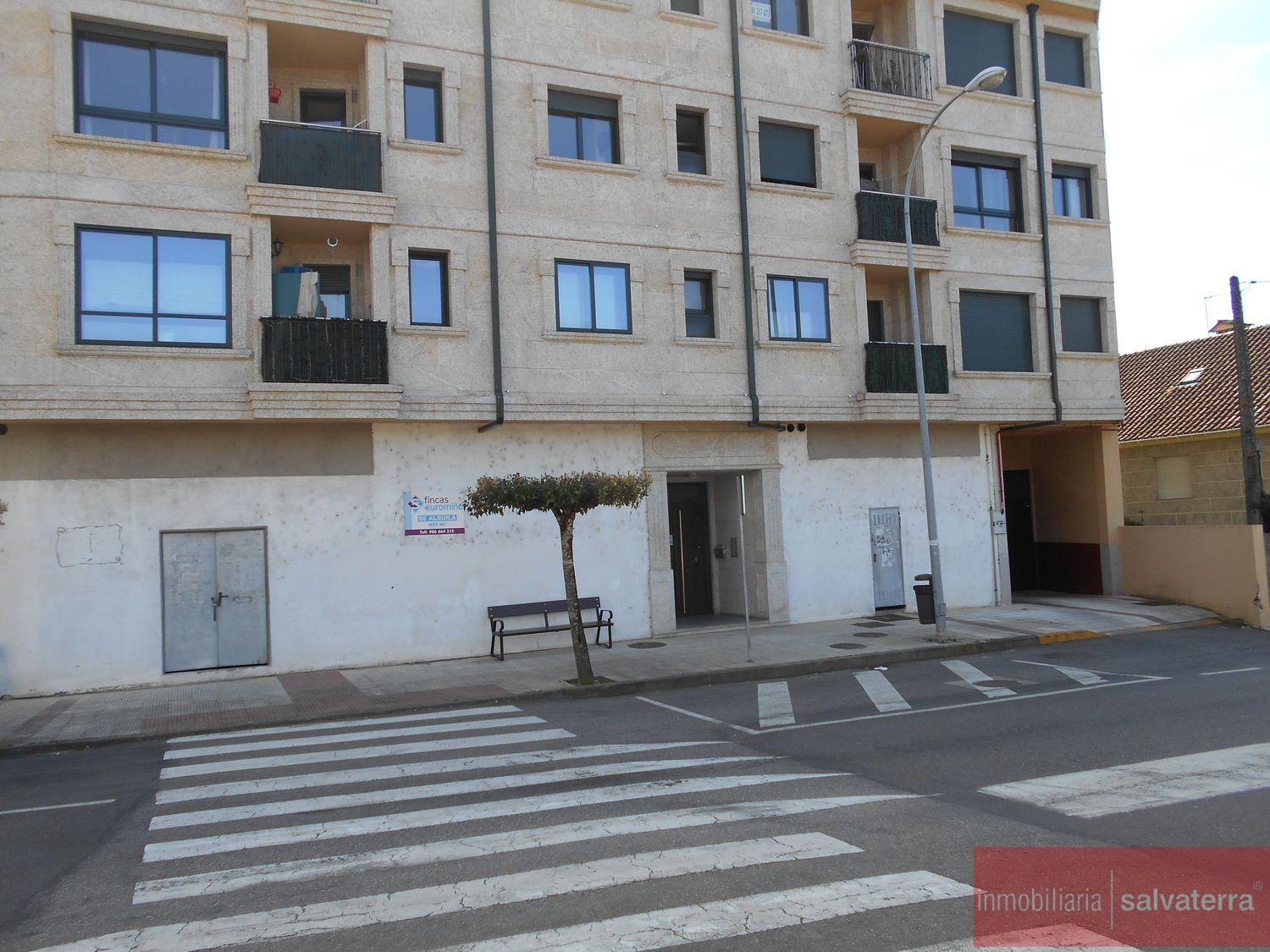 For sale of flat in Salvaterra de Miño