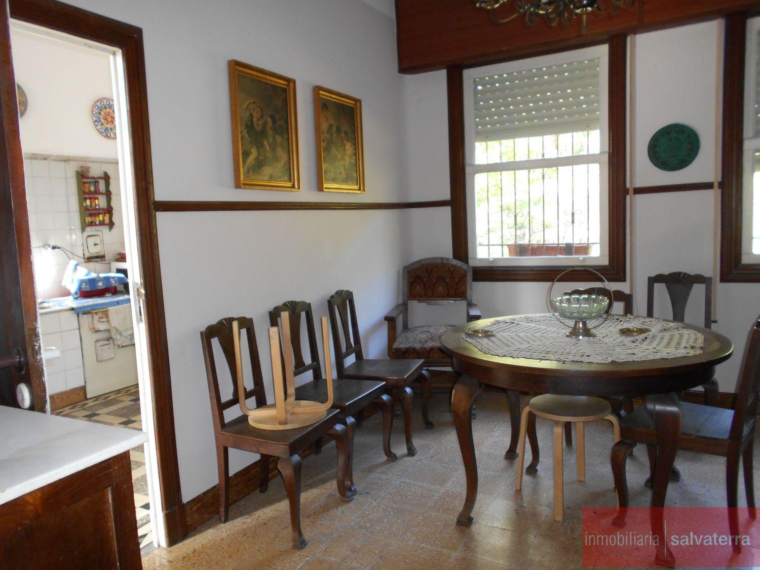 Venta de finca rústica en Arbo