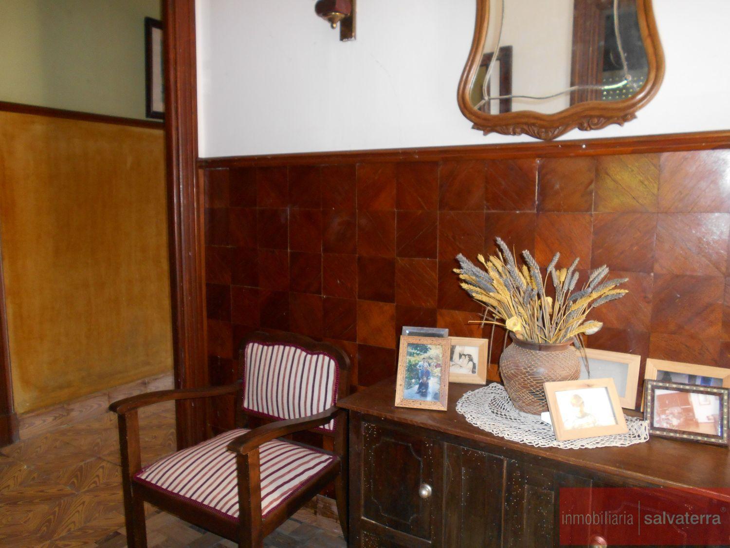Venta de finca rústica en Arbo