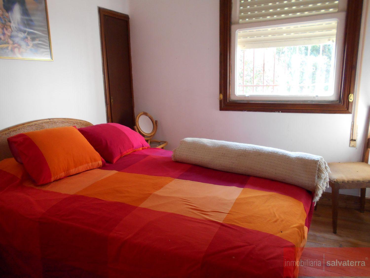 Venta de finca rústica en Arbo