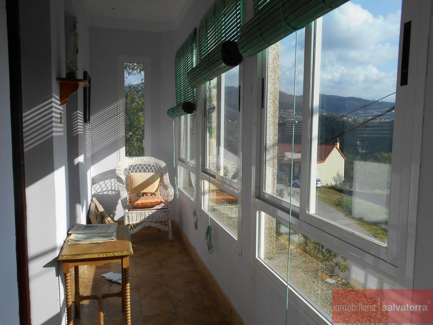 Venta de finca rústica en Arbo