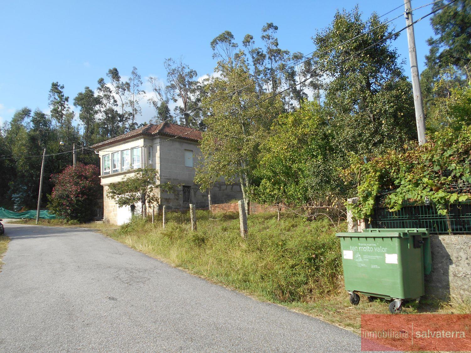 Venta de finca rústica en Arbo