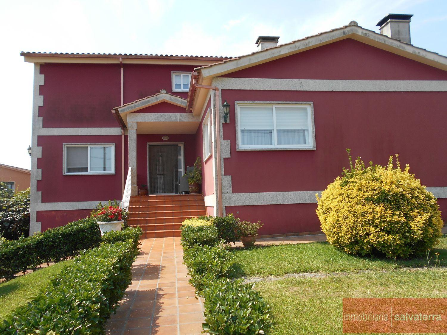 Venta de chalet en Tomiño