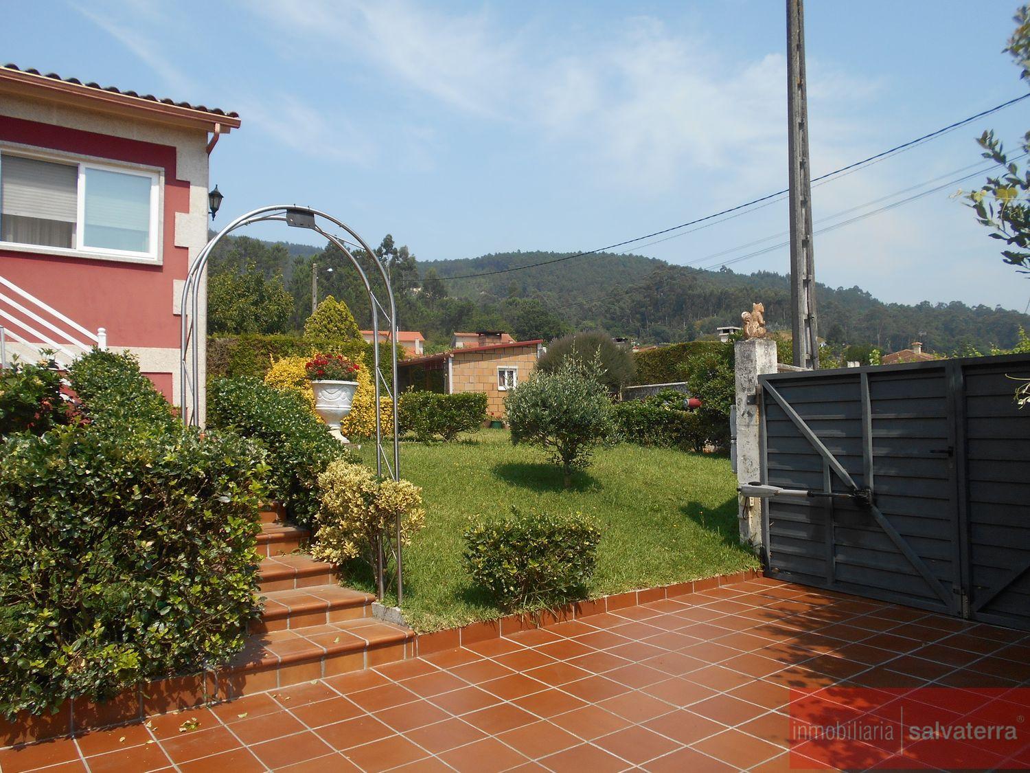 For sale of chalet in Tomiño