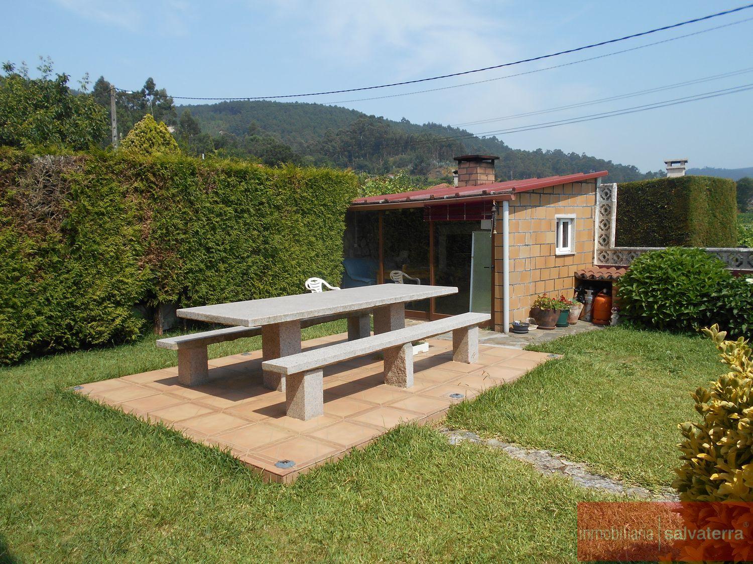 For sale of chalet in Tomiño