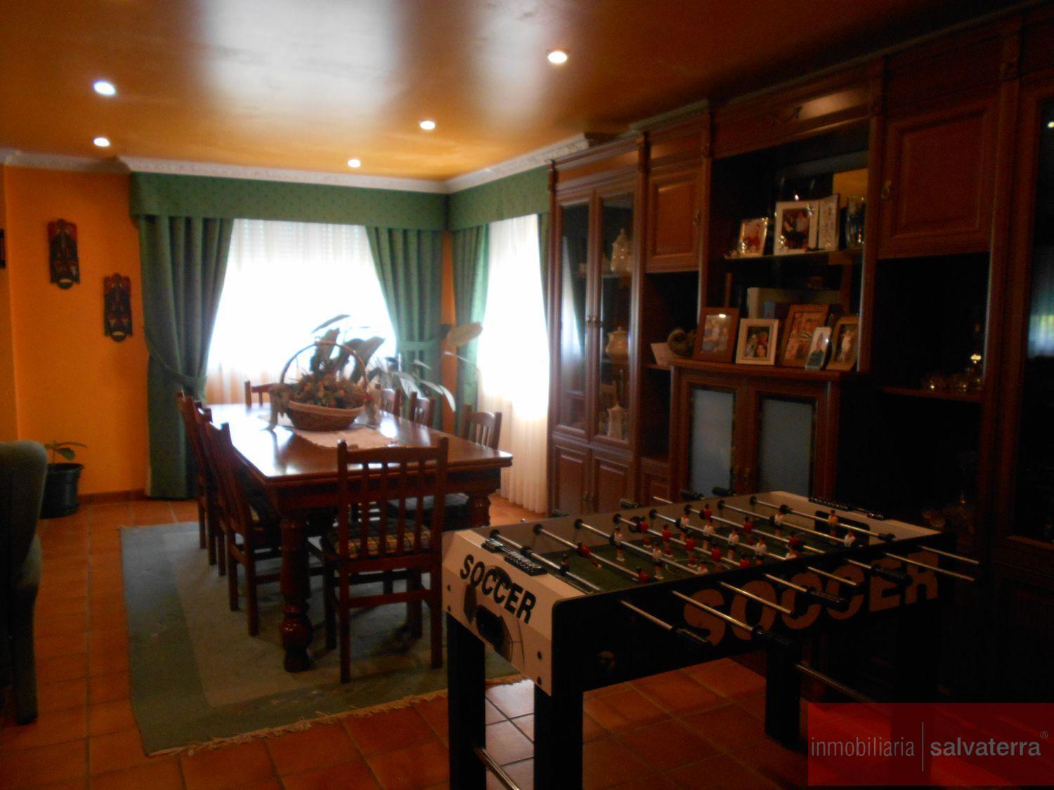 For sale of chalet in Tomiño