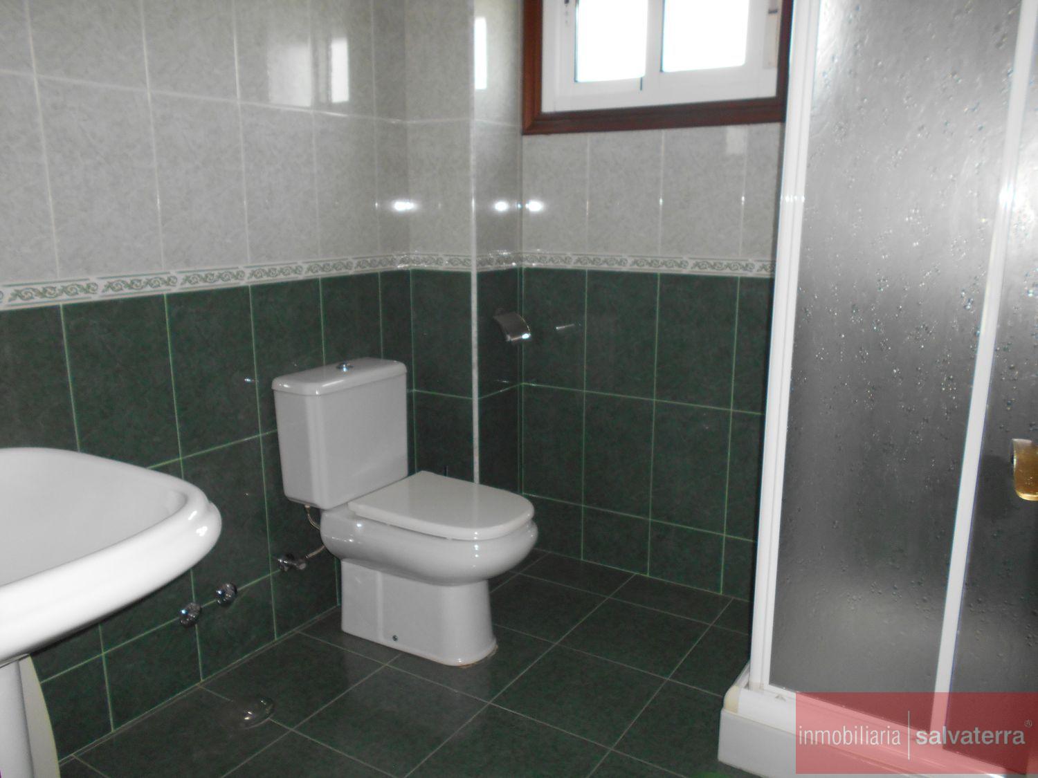 For sale of chalet in Tomiño