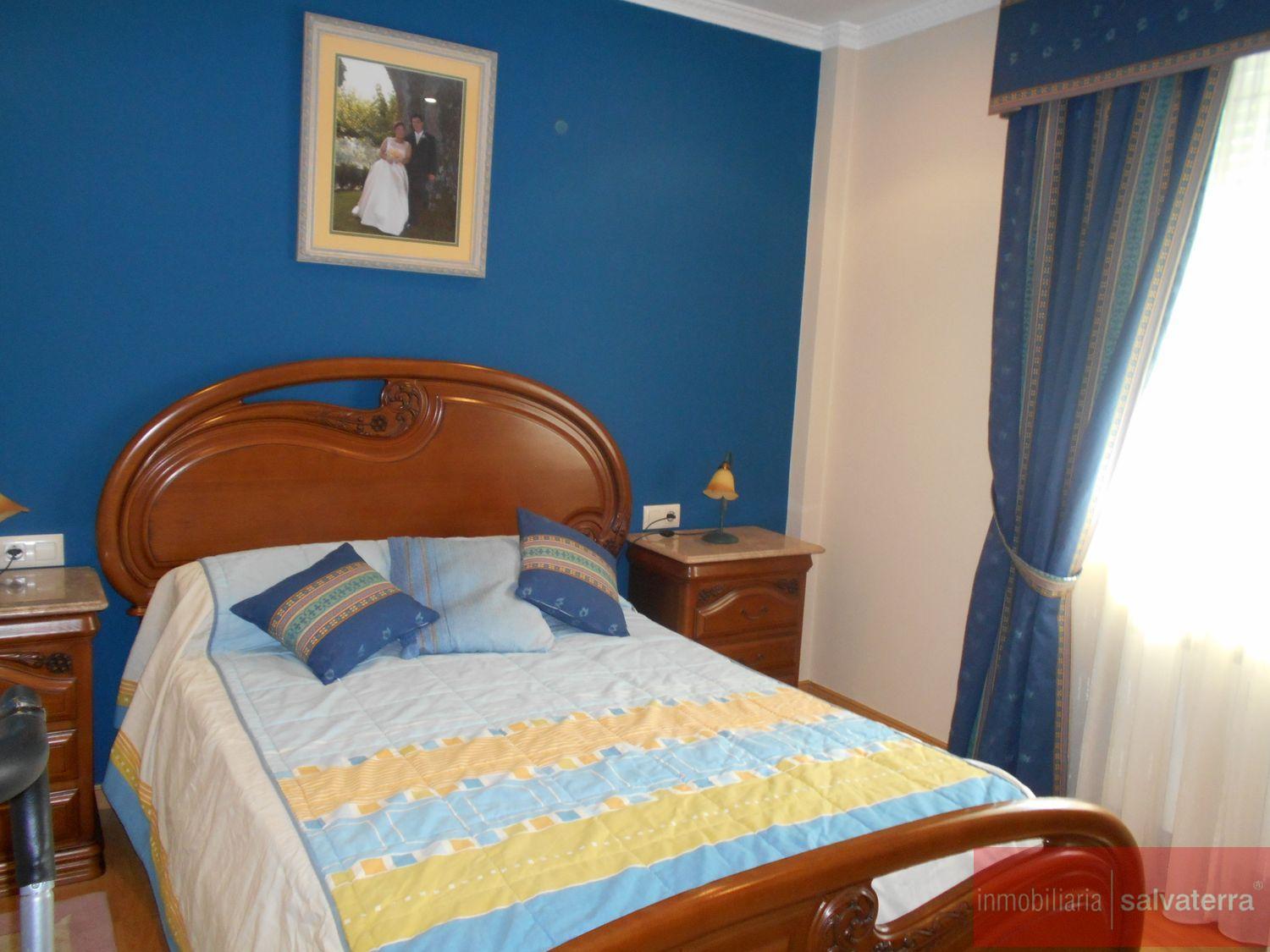 For sale of chalet in Tomiño