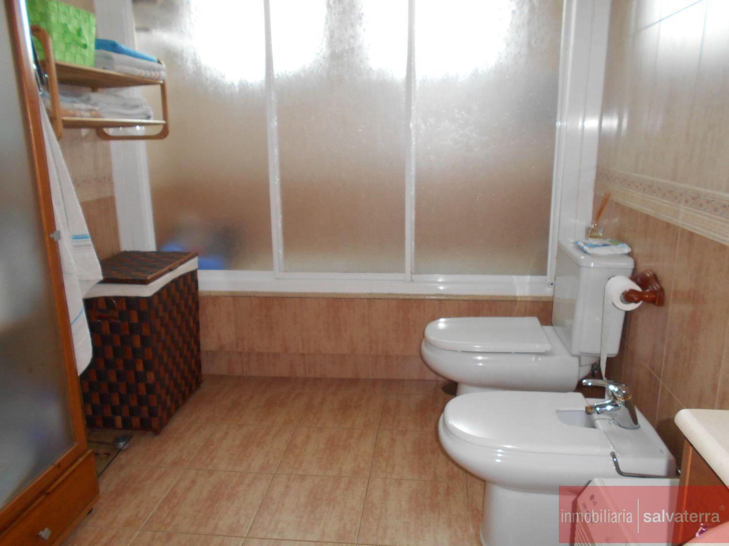 For sale of chalet in Tomiño