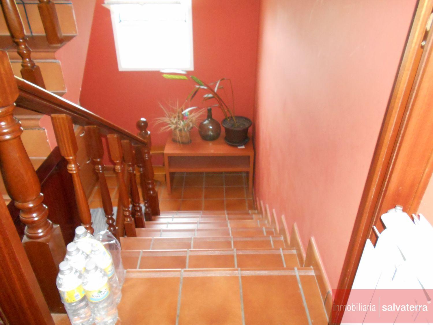 For sale of chalet in Tomiño