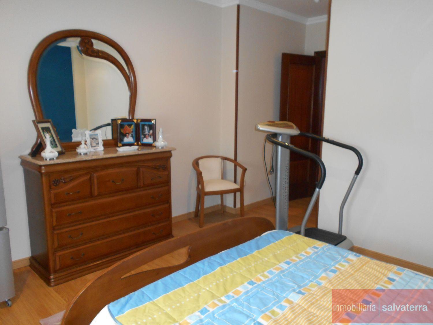 For sale of chalet in Tomiño
