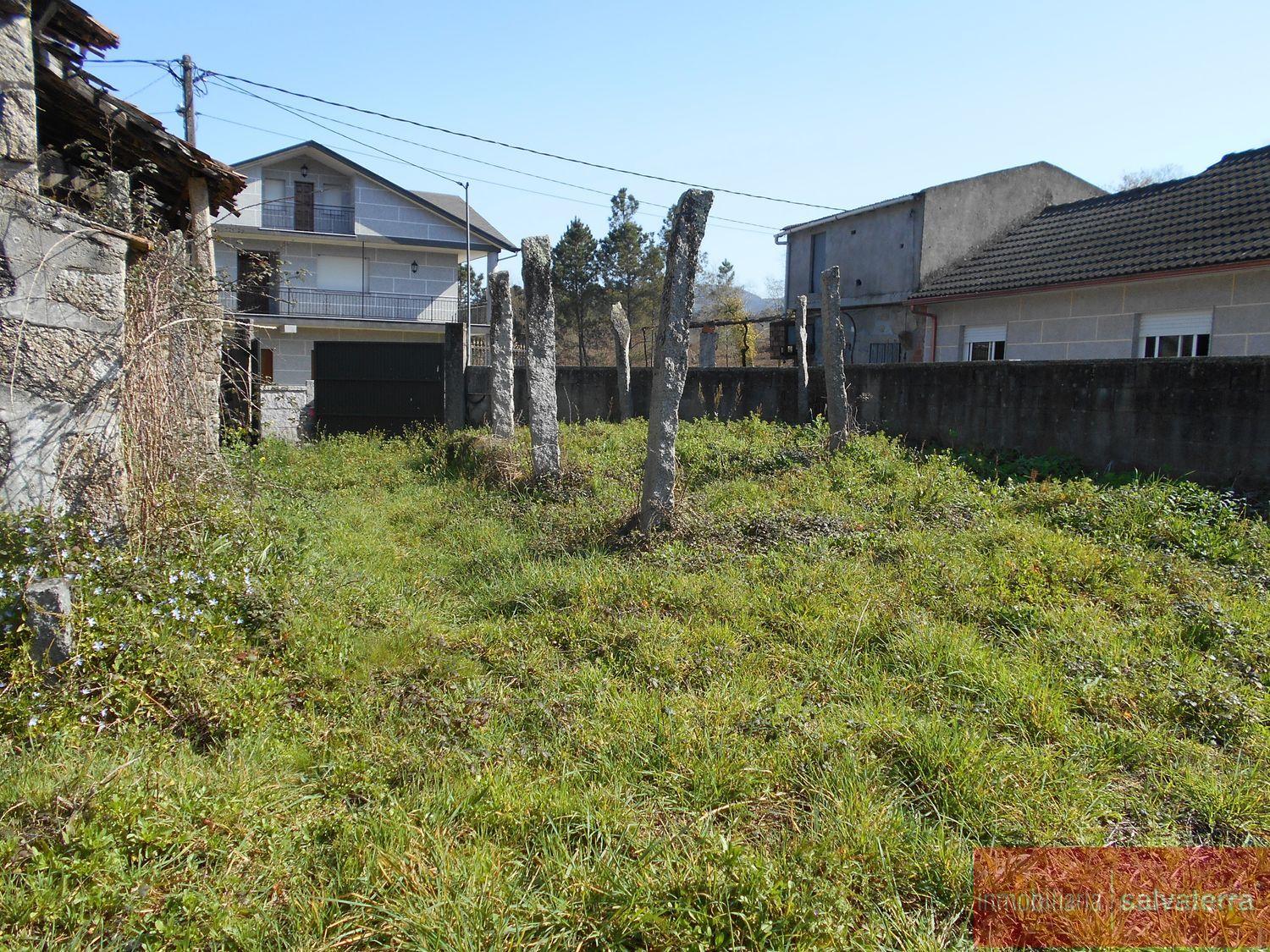 For sale of rural property in Salvaterra de miño