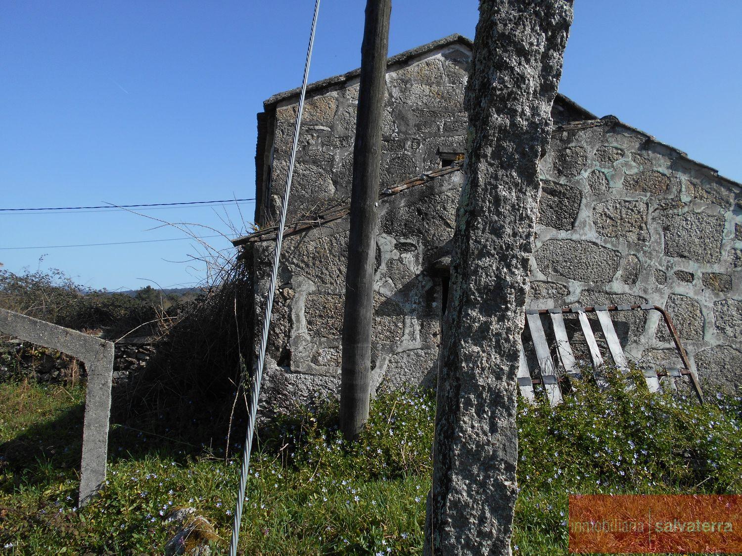 For sale of rural property in Salvaterra de miño