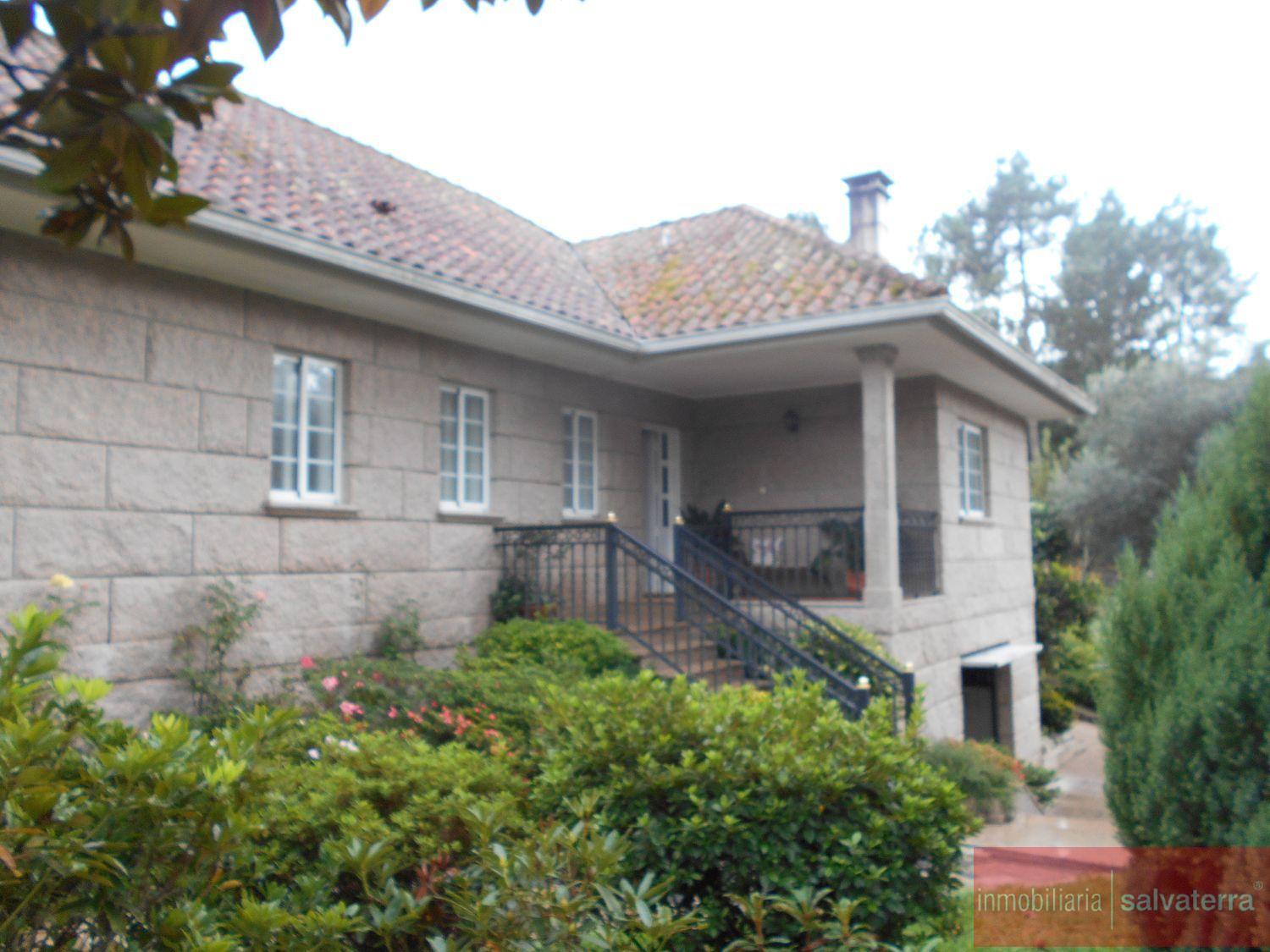 For sale of chalet in Ponteareas