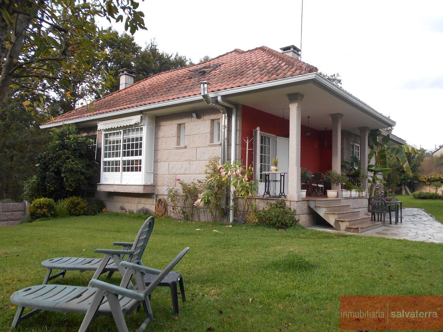 For sale of chalet in Ponteareas