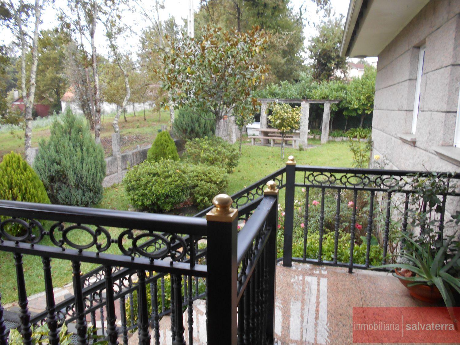 For sale of chalet in Ponteareas