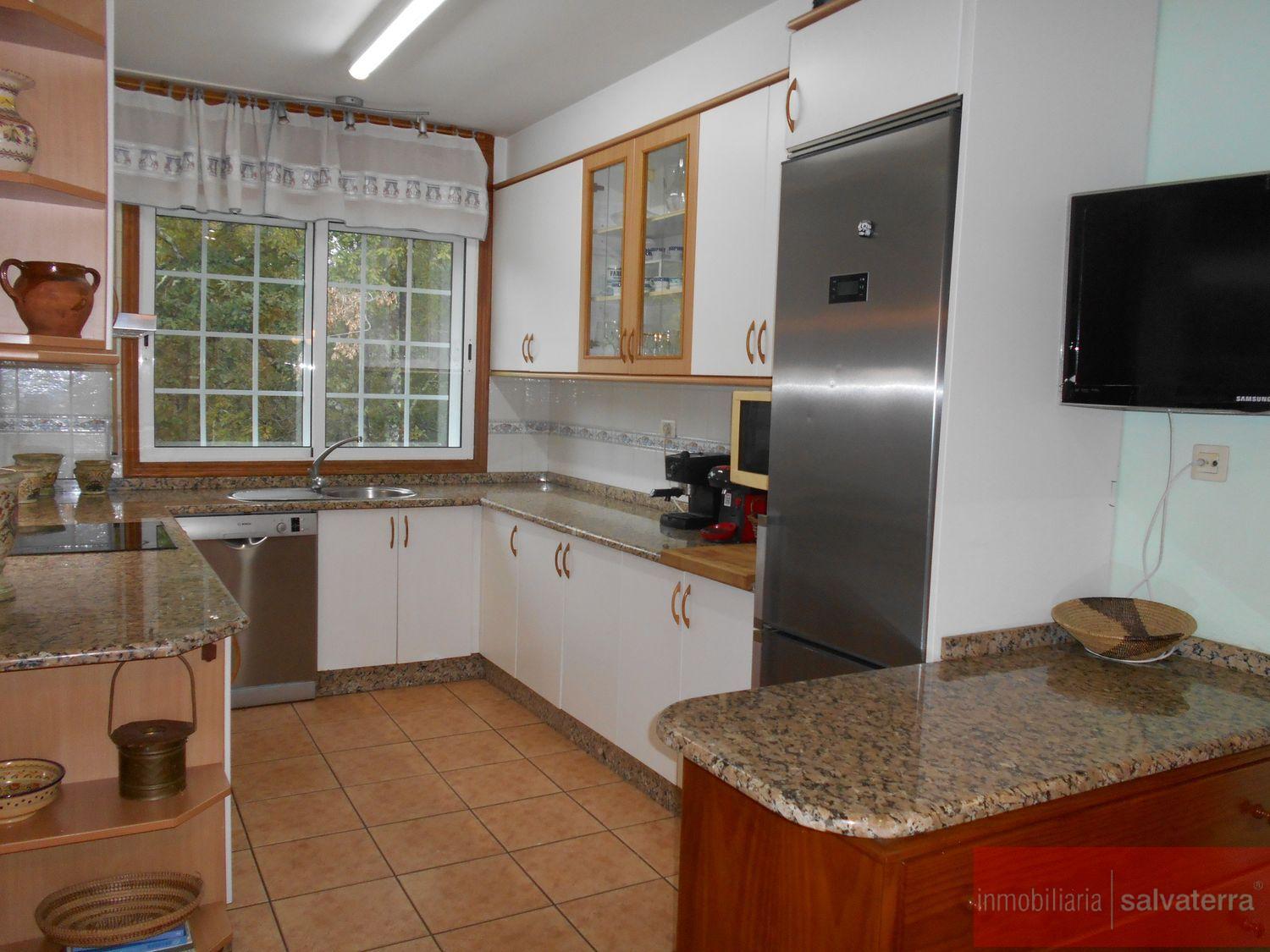 For sale of chalet in Ponteareas