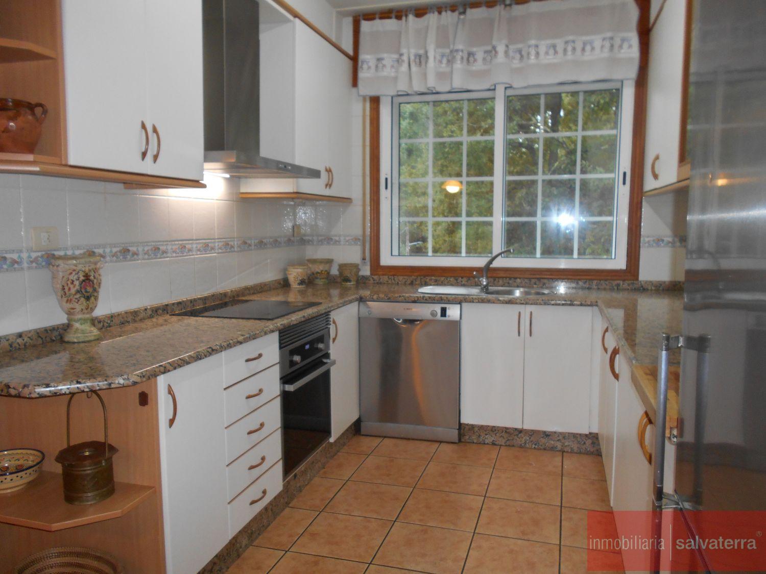 For sale of chalet in Ponteareas