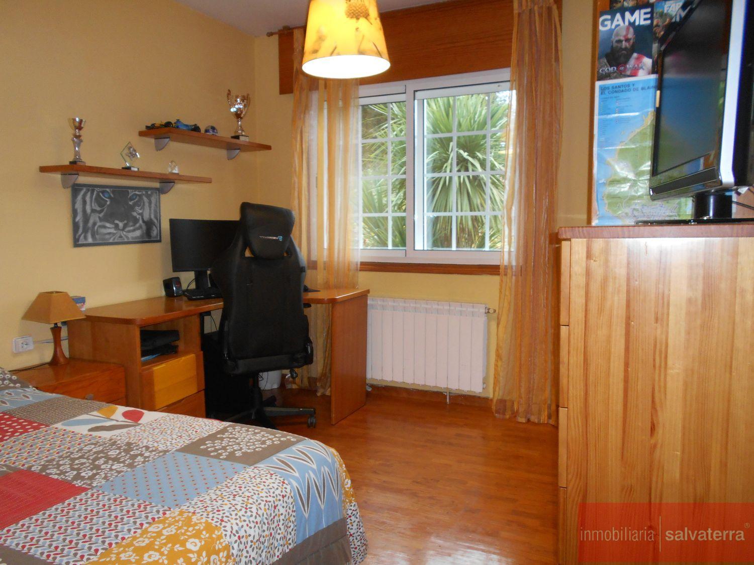 For sale of chalet in Ponteareas