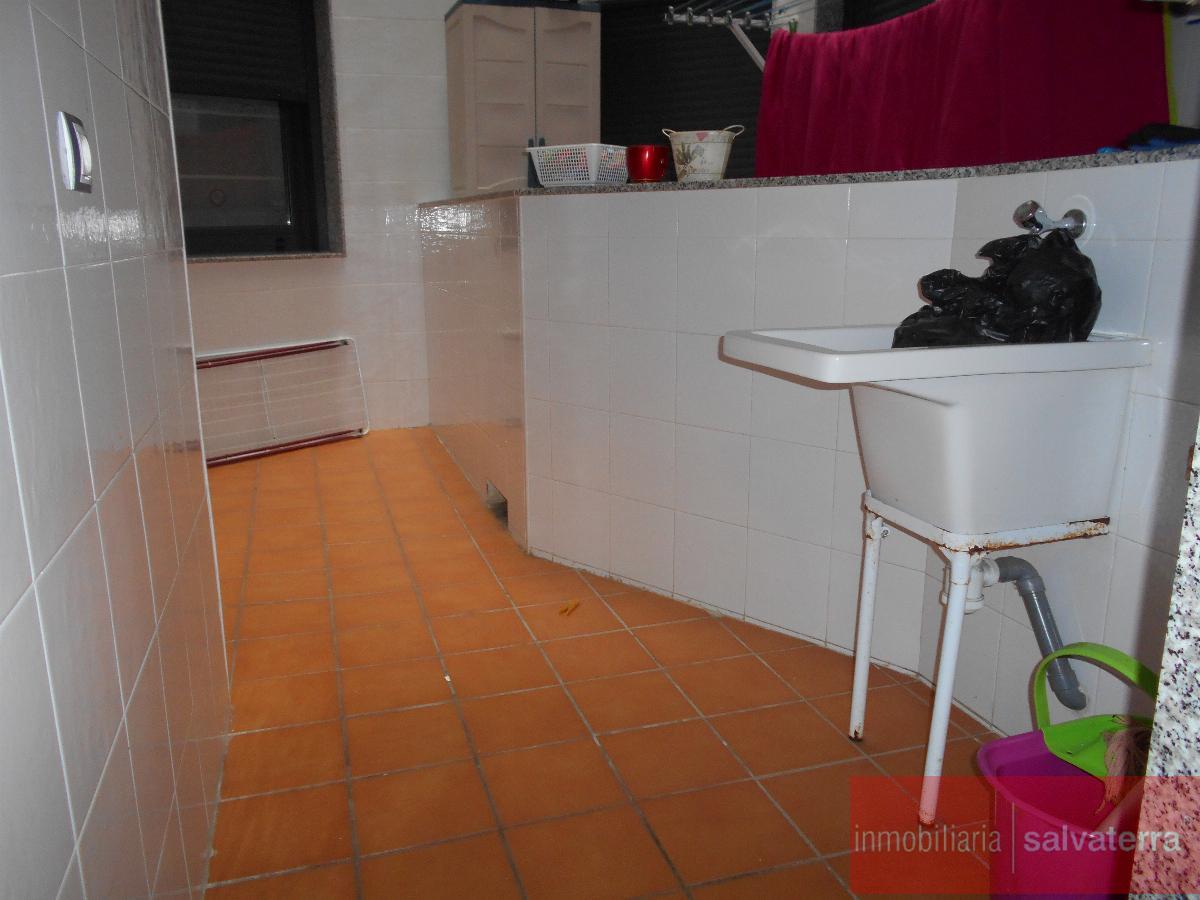 For sale of apartment in Salvaterra de Miño