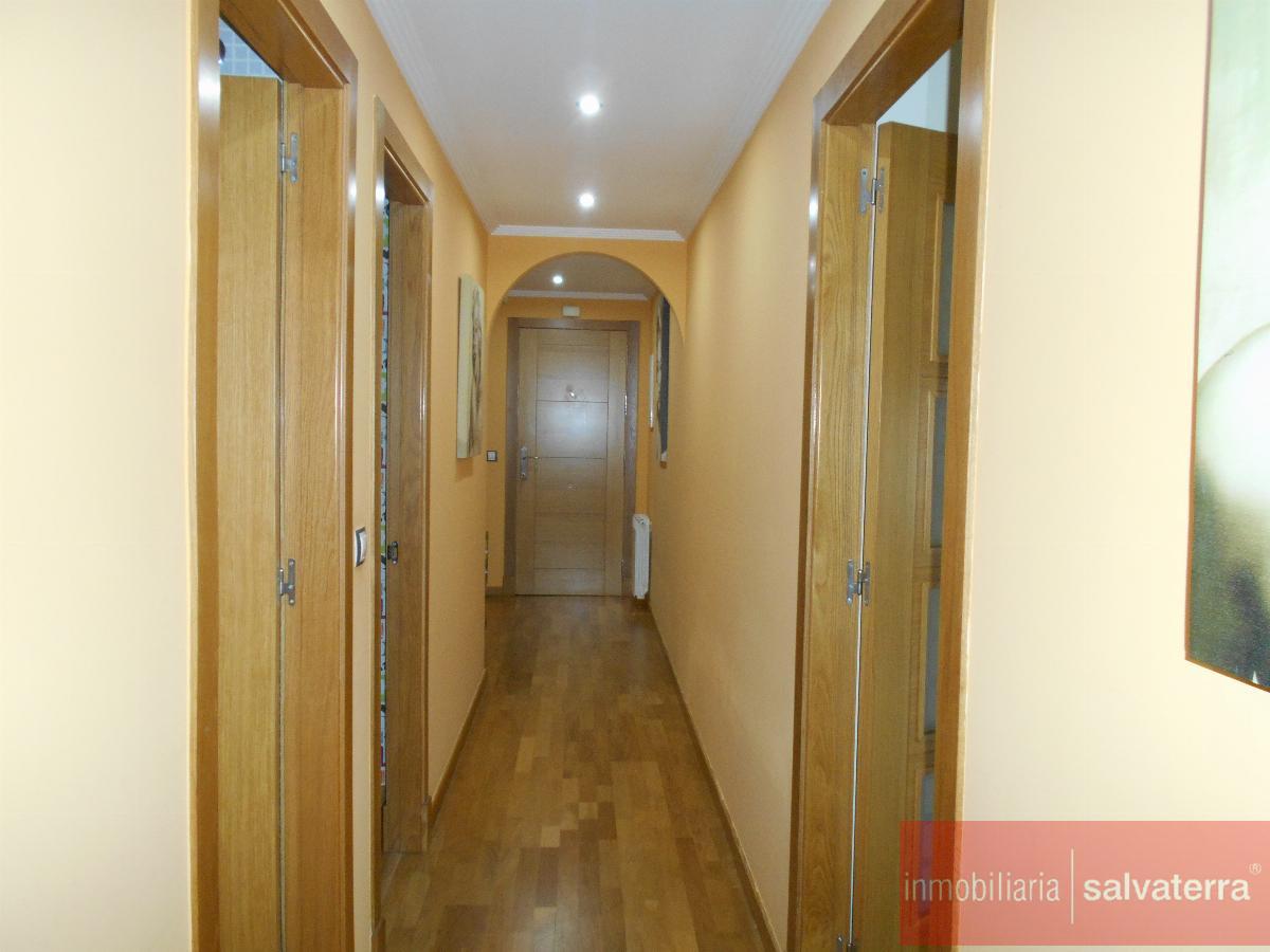 For sale of apartment in Salvaterra de Miño
