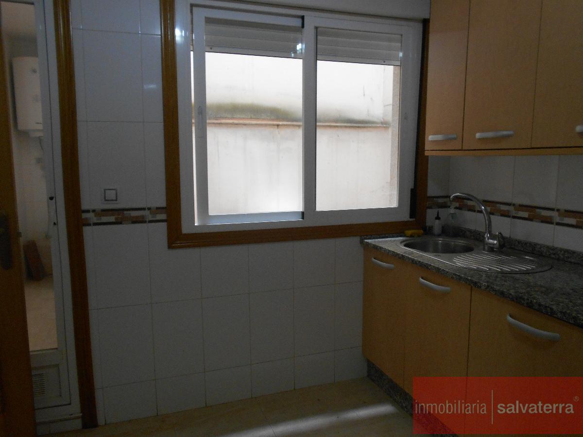 For sale of apartment in Salvaterra de Miño