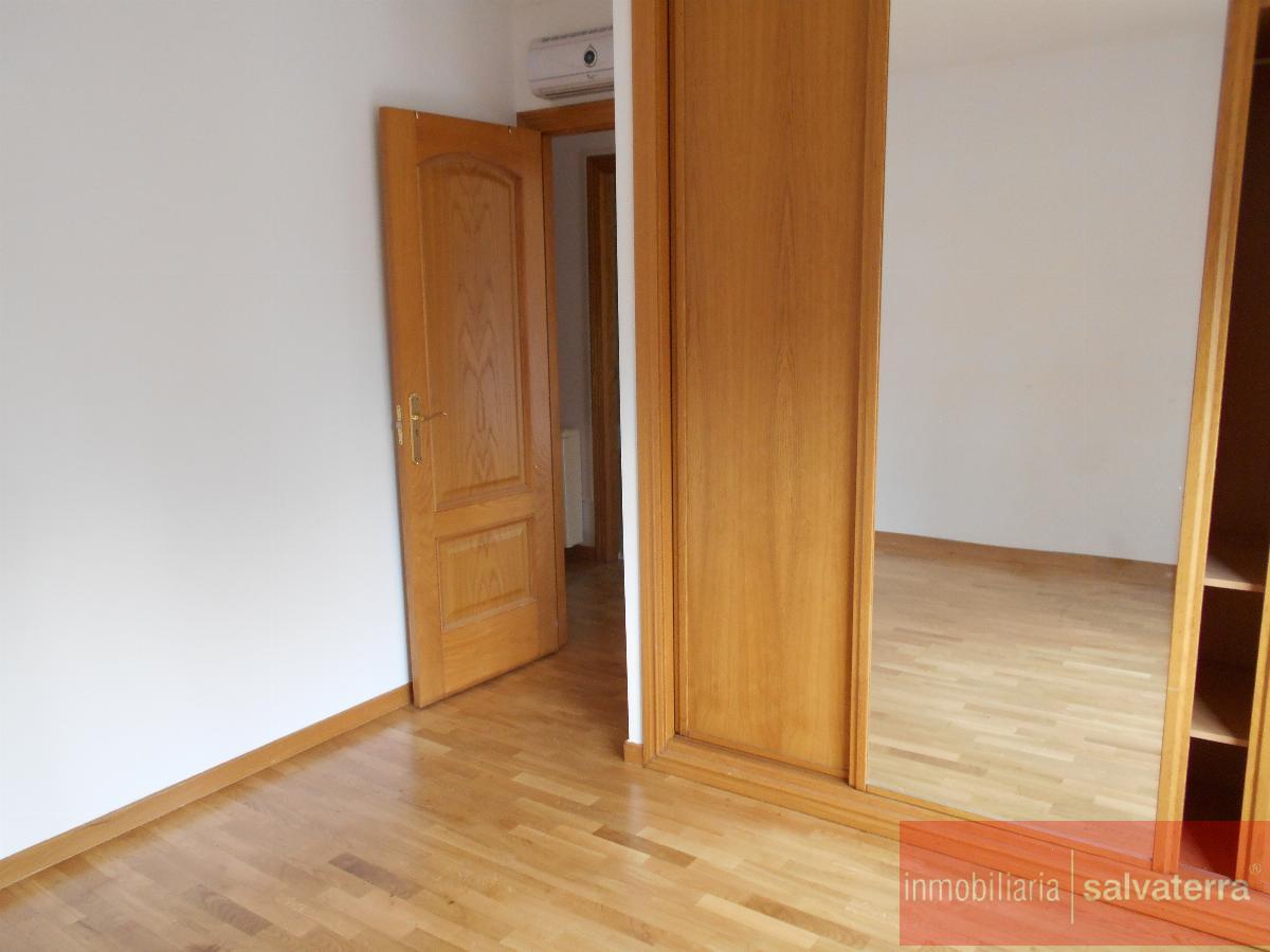 For sale of apartment in Salvaterra de Miño