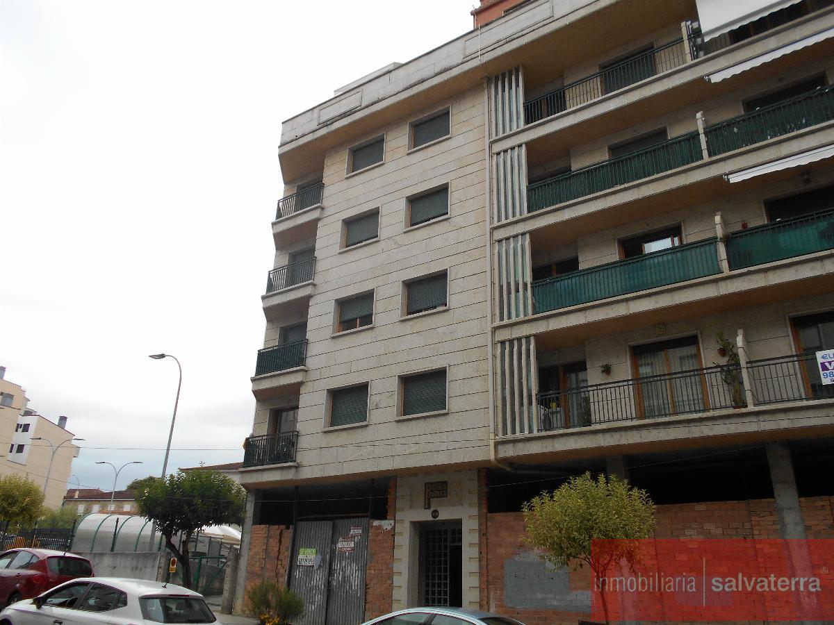 For sale of apartment in Salvaterra de Miño