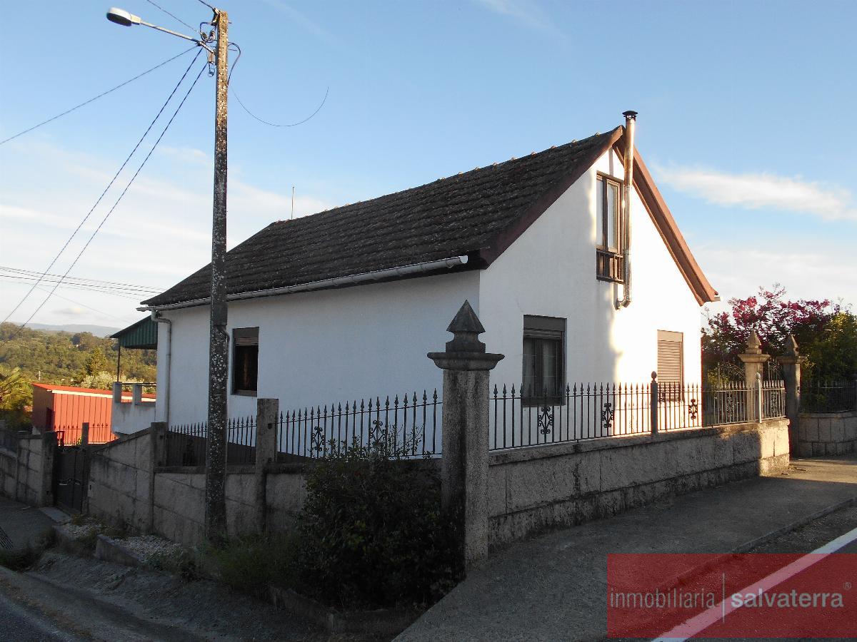 Venta de casa en Salvaterra de Miño