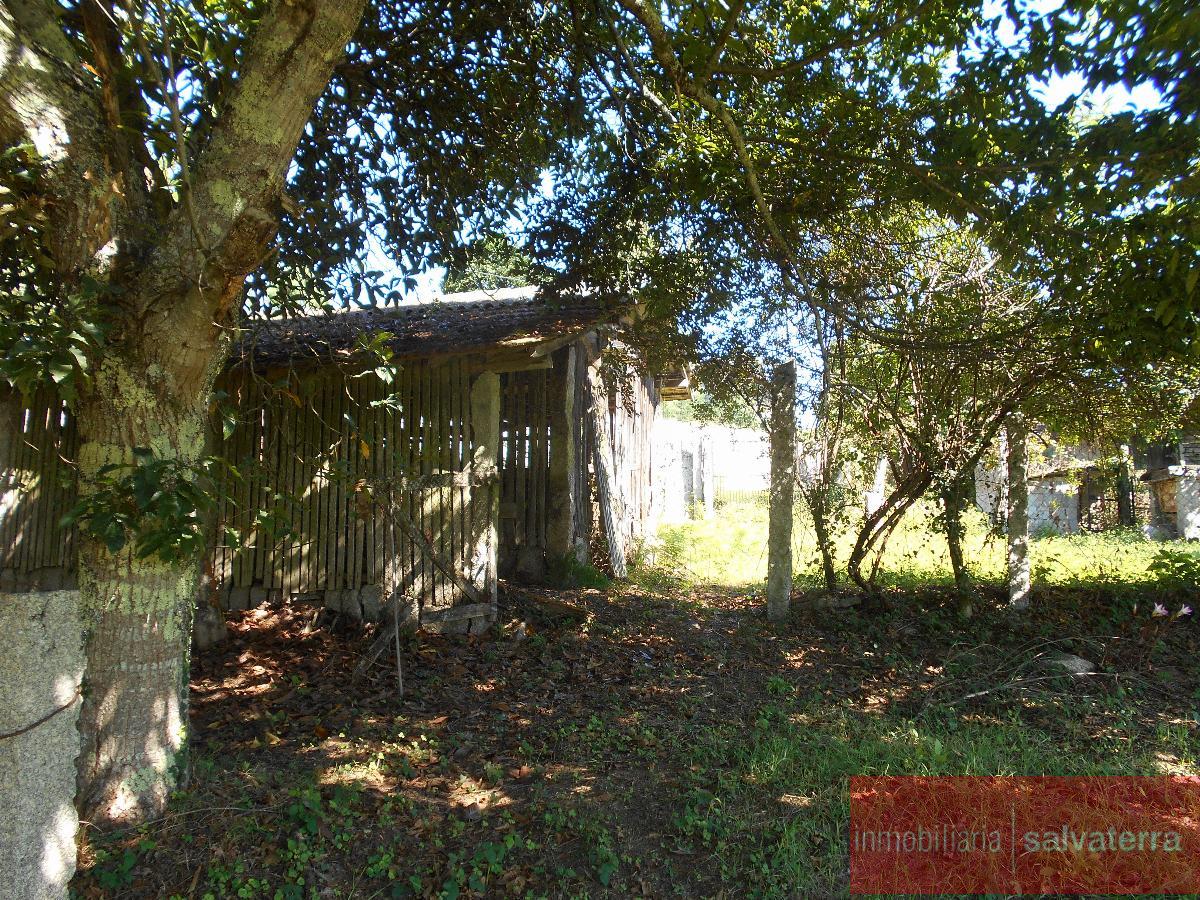 For sale of house in Salvaterra de Miño
