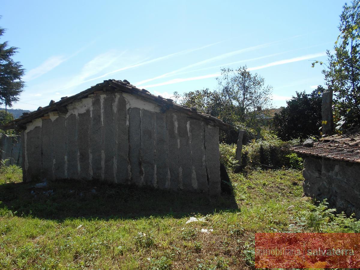 For sale of house in Salvaterra de Miño
