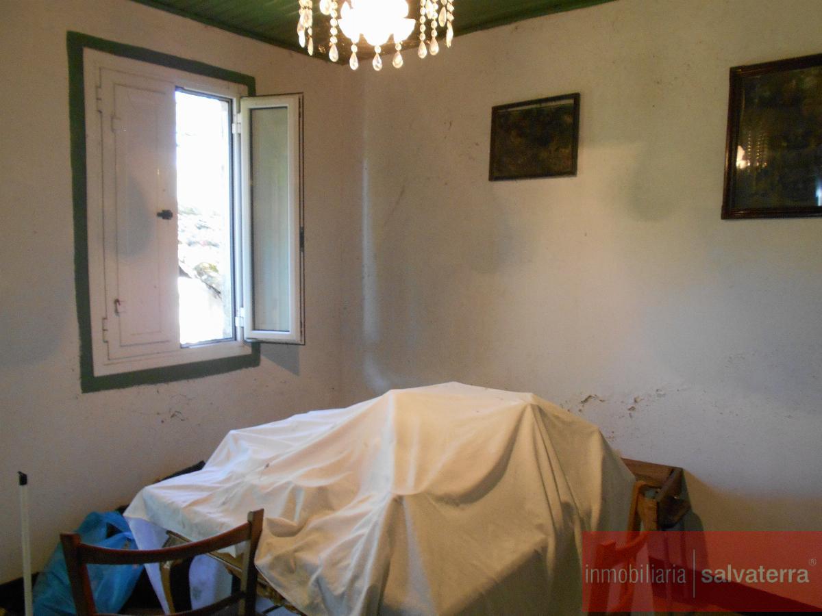 For sale of house in Salvaterra de Miño