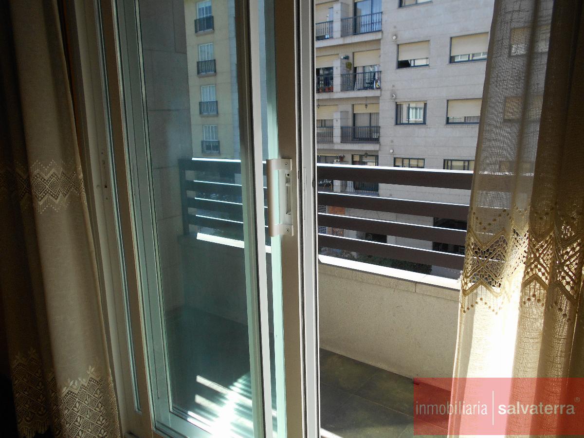 For sale of flat in Ponteareas