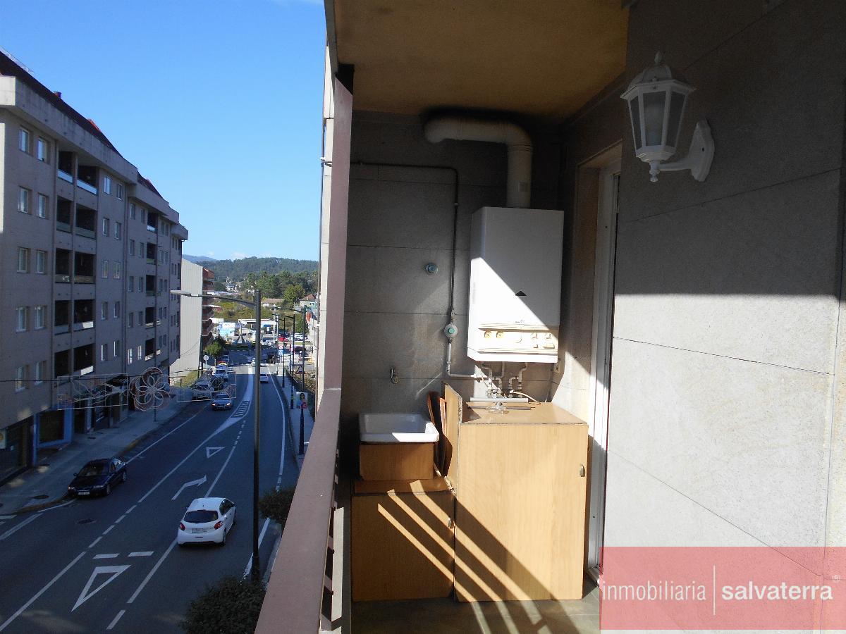 For sale of flat in Ponteareas
