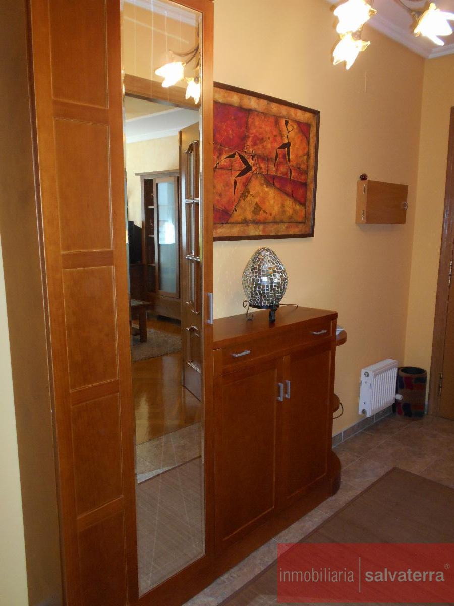For sale of flat in Ponteareas