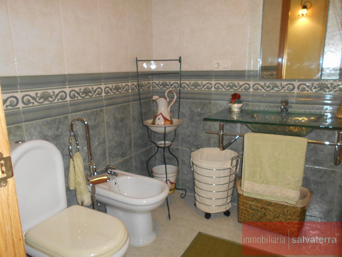 For sale of flat in Ponteareas