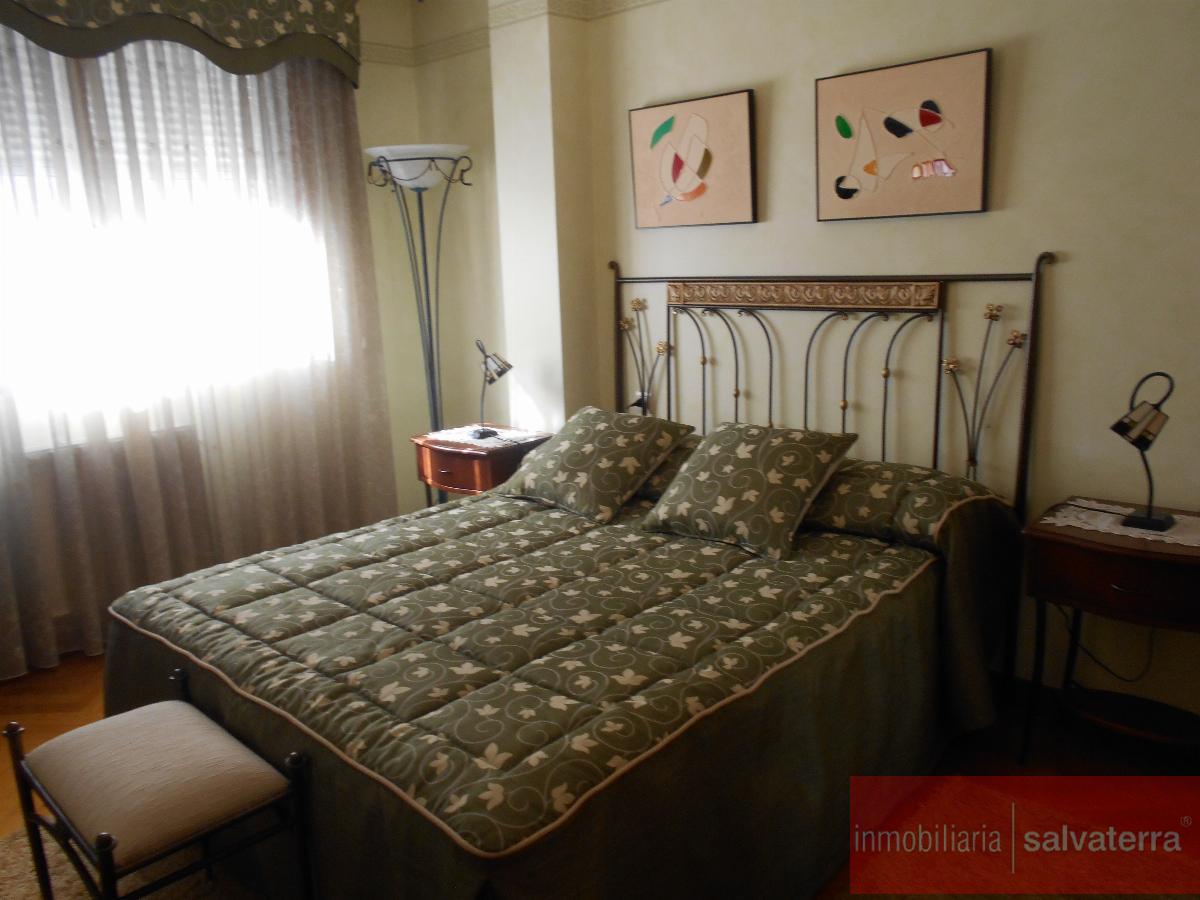 For sale of flat in Ponteareas