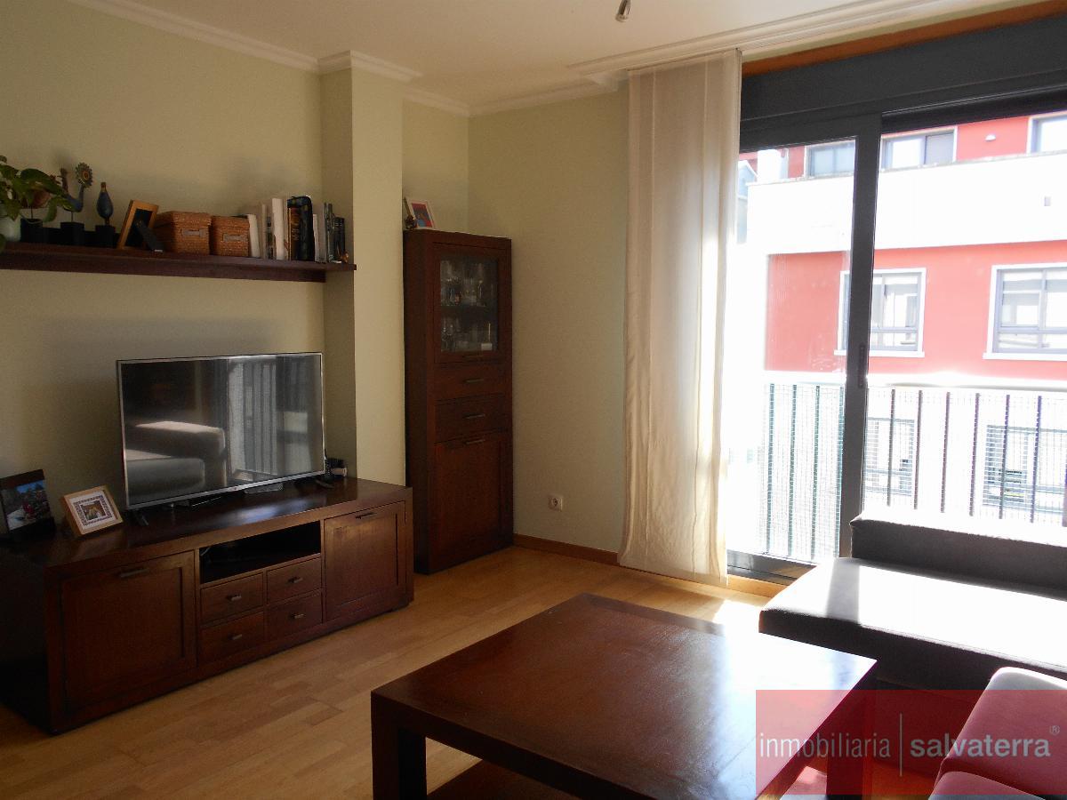 For sale of flat in Salvaterra de Miño
